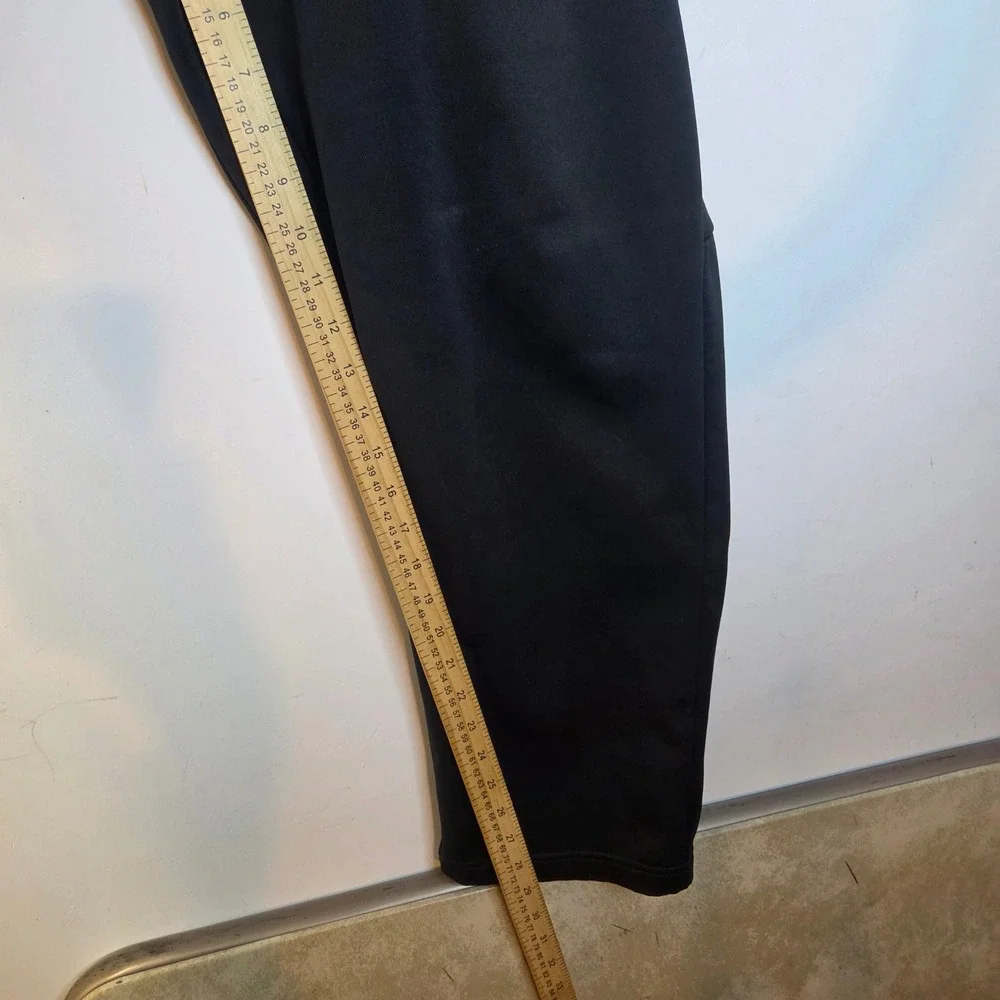 Nike Dri-FIT Mens XL Black Training Pants Athletic Sweatpants Embroidered Swoosh